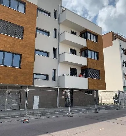 Soukromy Byt 2+Kk S Balkonem A Parkovanim Znojmo Exterior photo